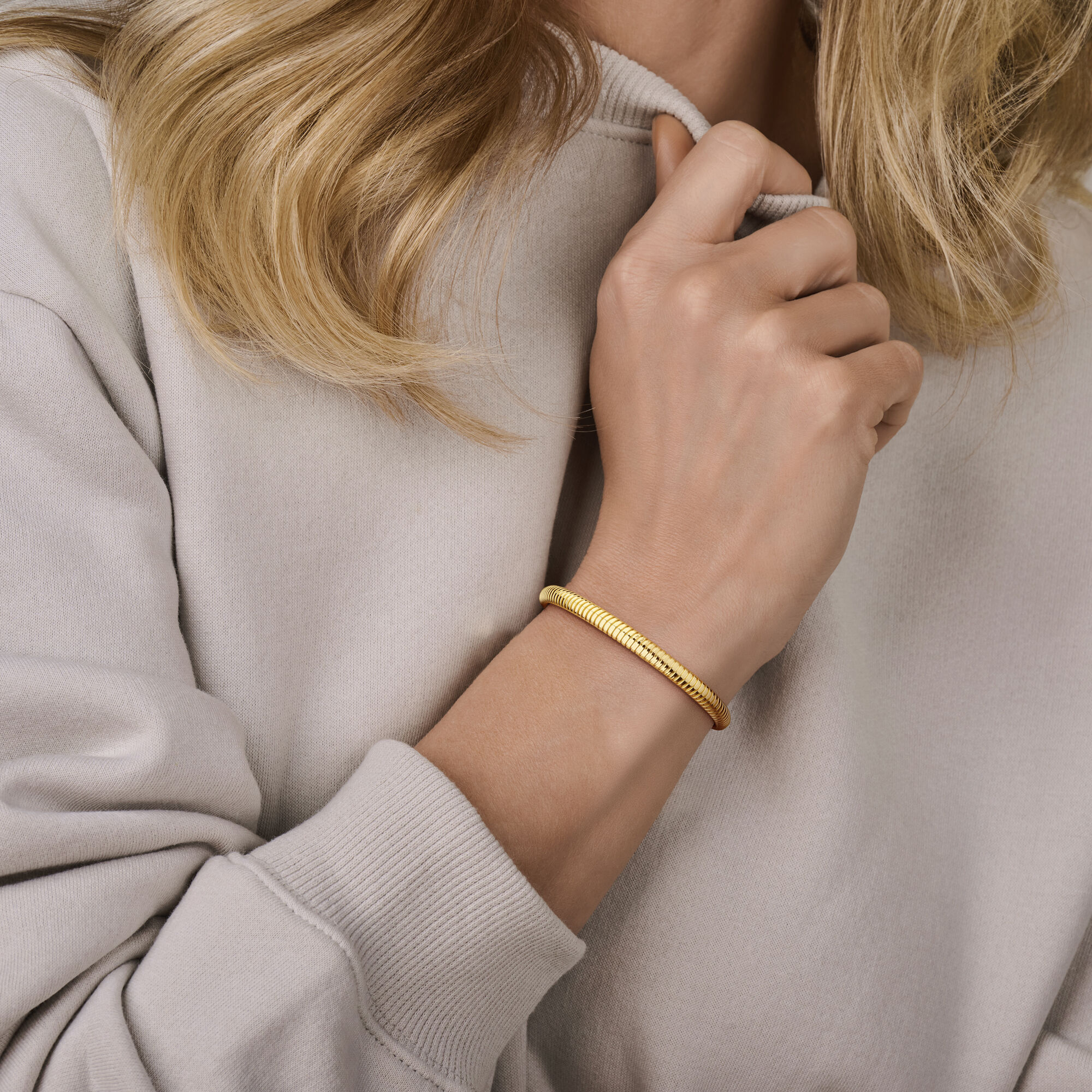 Geelgouden tubogas armband 18,5cm 10,8gr - Afbeelding 2