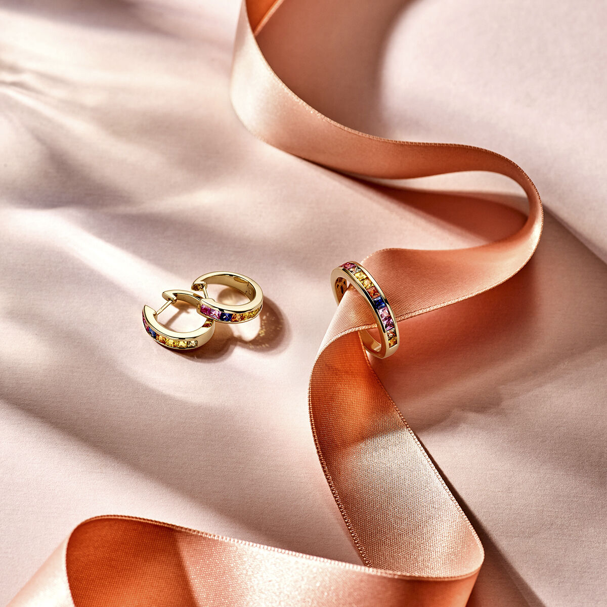 Geelgouden ring regenboog saffier maat 17,75 - Afbeelding 3