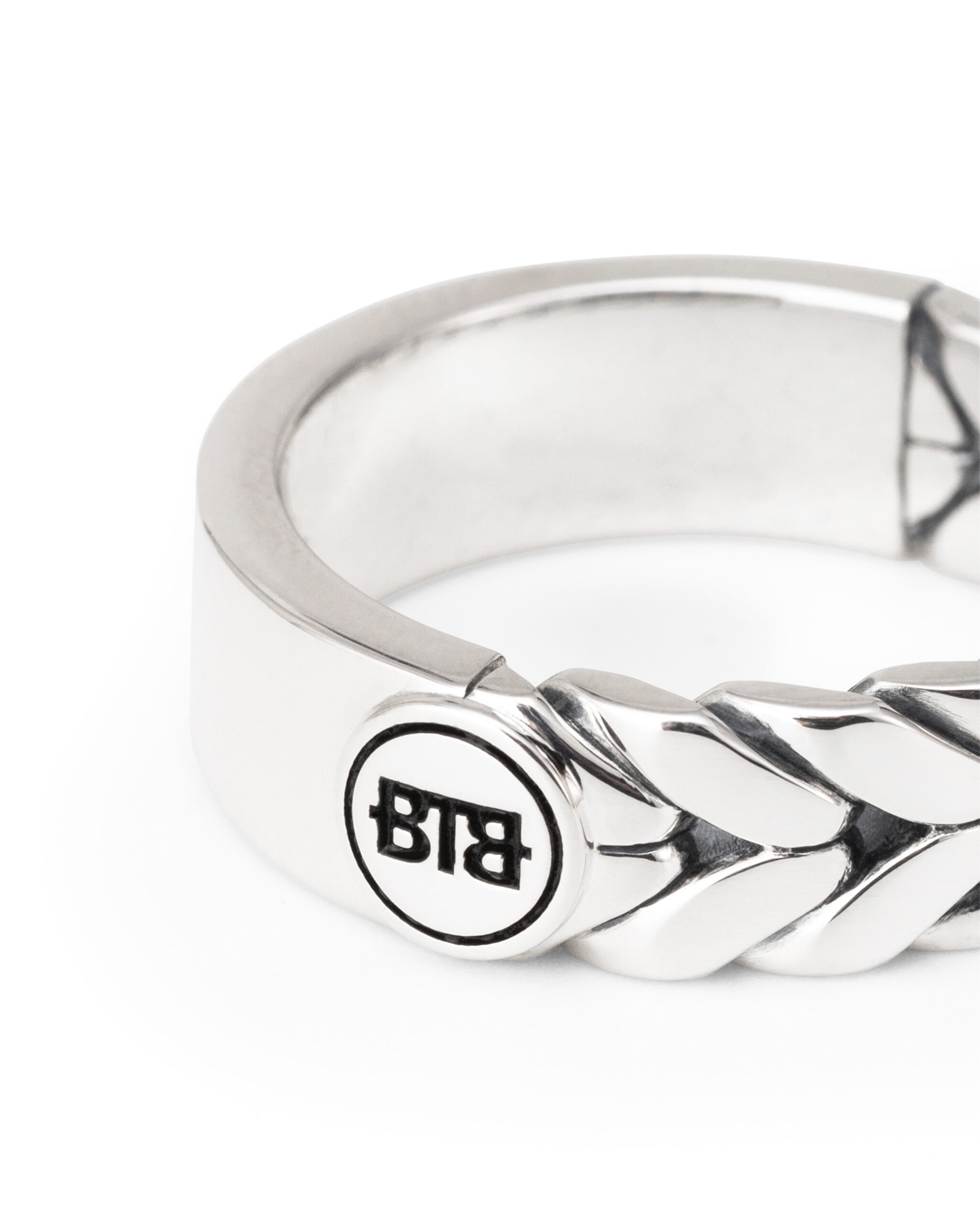 Buddha to Buddha Barbara dual Ring Silver maat 20